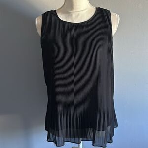&. Layered Pleated Blouse!